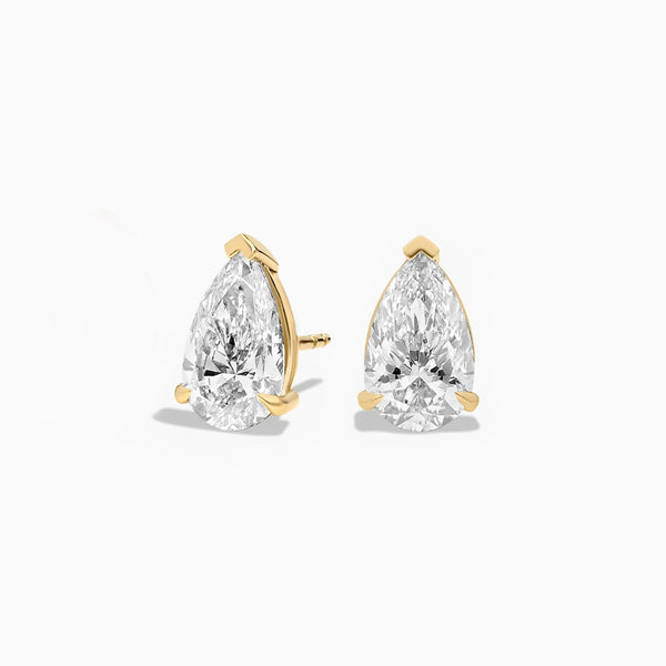 Carré de Luxe Collection D-E VS+ Pear Diamond Prong Earrings