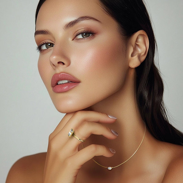 Carré de Luxe Collection D-E VS+ Marquise Diamond Bezel Necklace